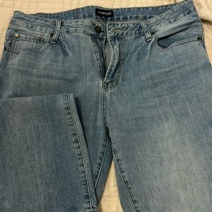 Aeropostale 36/32 slim boot